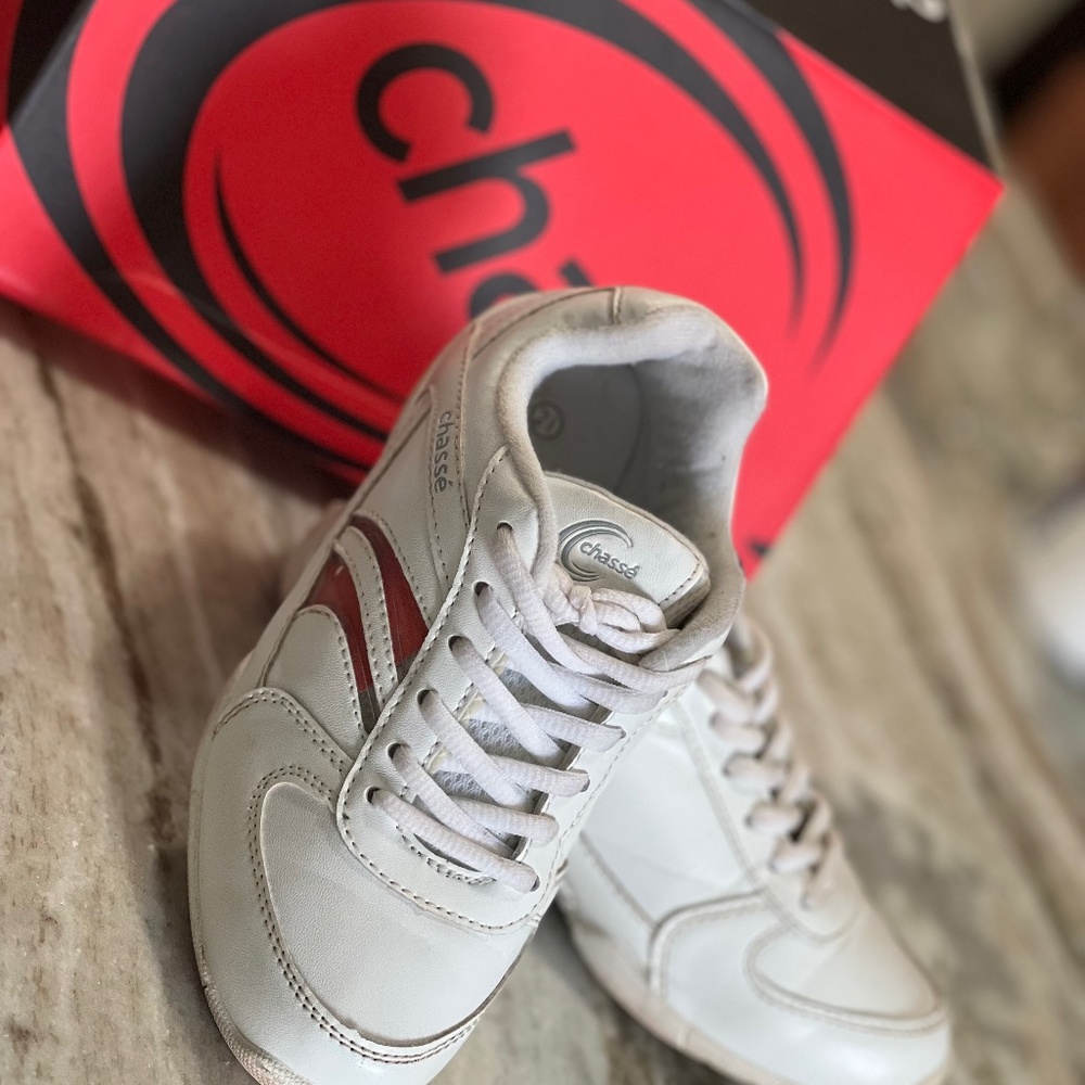 Girls White sneakers, cheerleading/sports